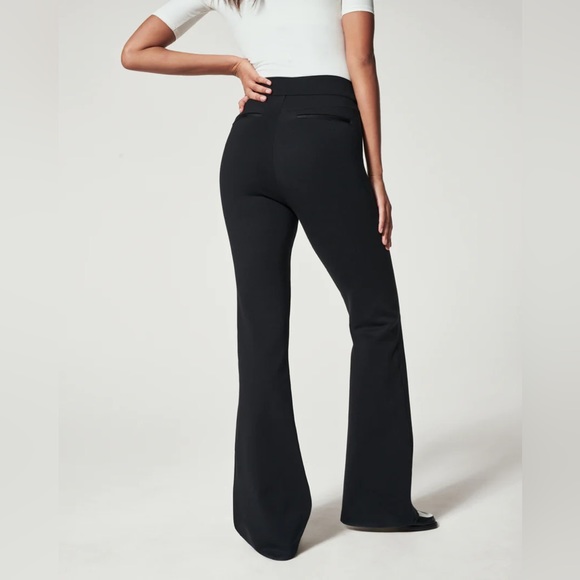 💚 Spanx The Perfect Pant, Hi-Rise Flare - Picture 4 of 4